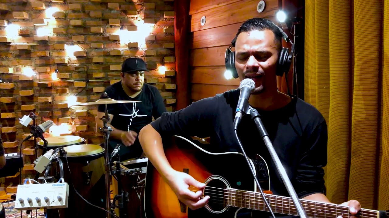 EU ME RENDO - COVER