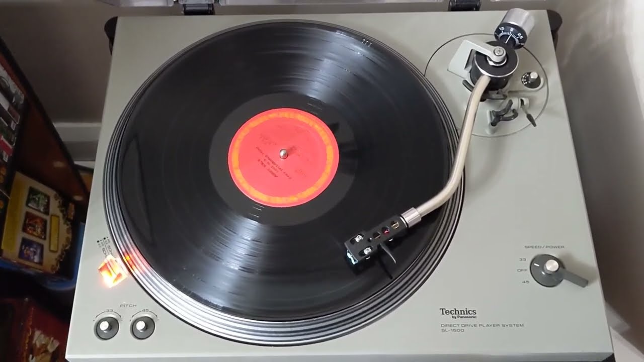 Technics SL-1500 (MK1) direct drive turntable