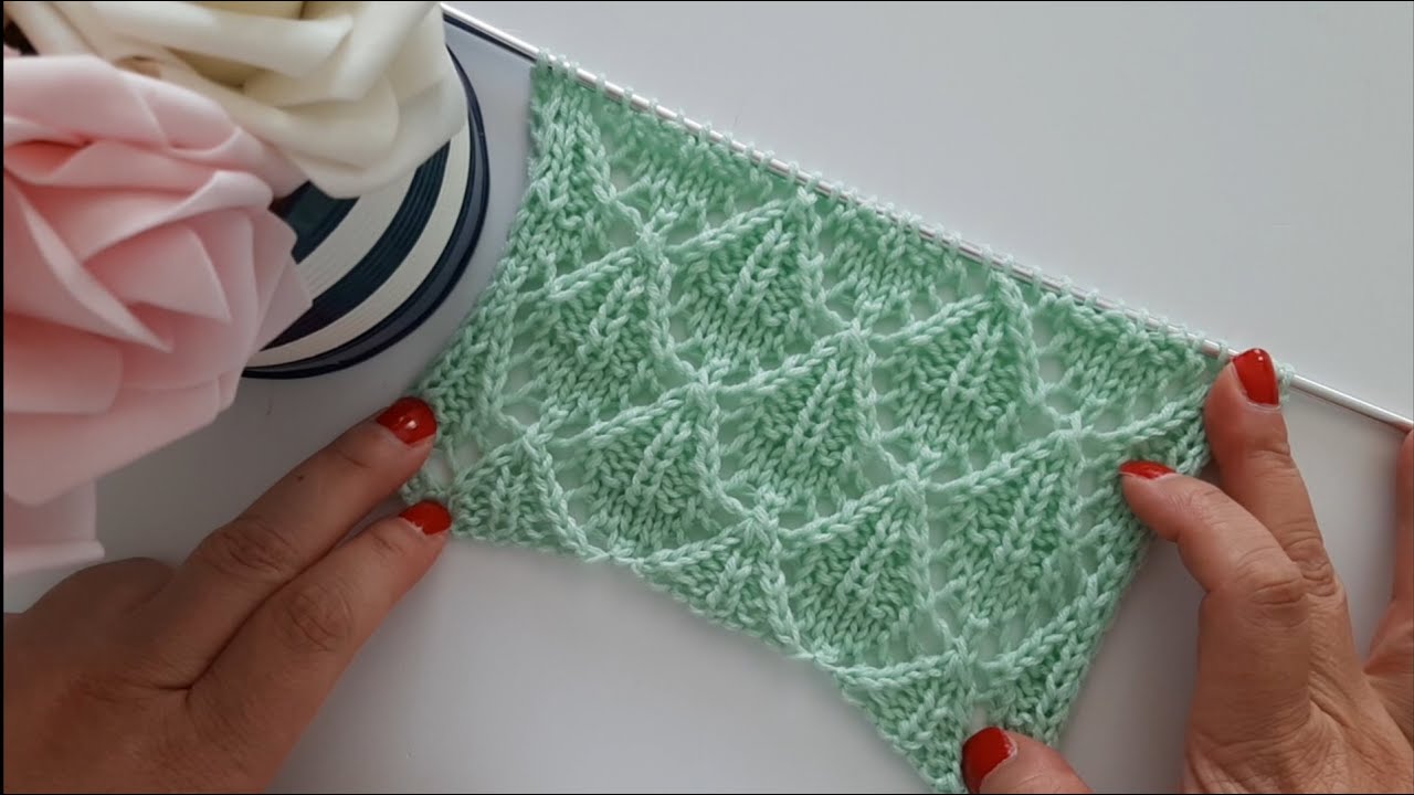 Motivo rombo ai ferri n° 112 / Rhombus knitting pattern / Rombo a dos agujas