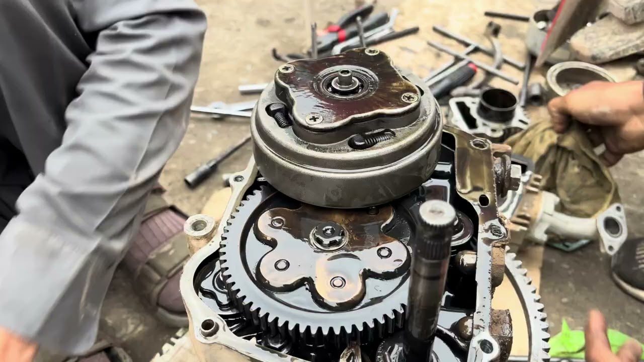 Cd70 bike engine noise solution engine dissembling #honda #foryou #viral #everyone 