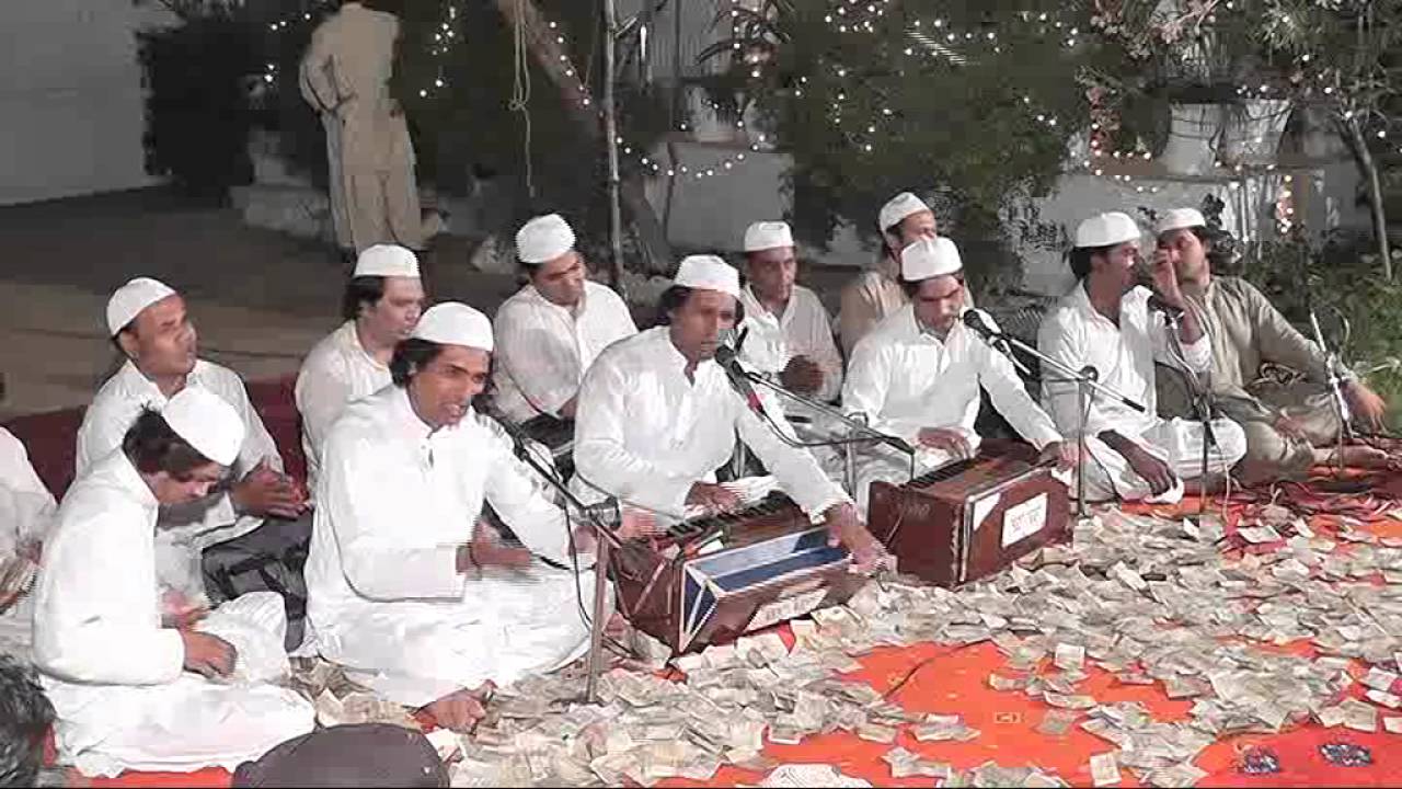 #qawwali #sufisong Ya Farid Haq Farid qawwali in sivia sharif 15april2016 qawwal Badar Ali Khan p6