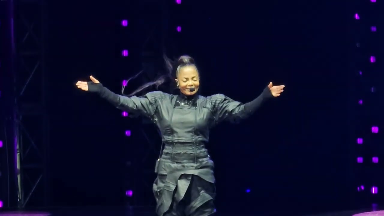 Together Again - Janet Jackson (Together Again World Tour Manila)