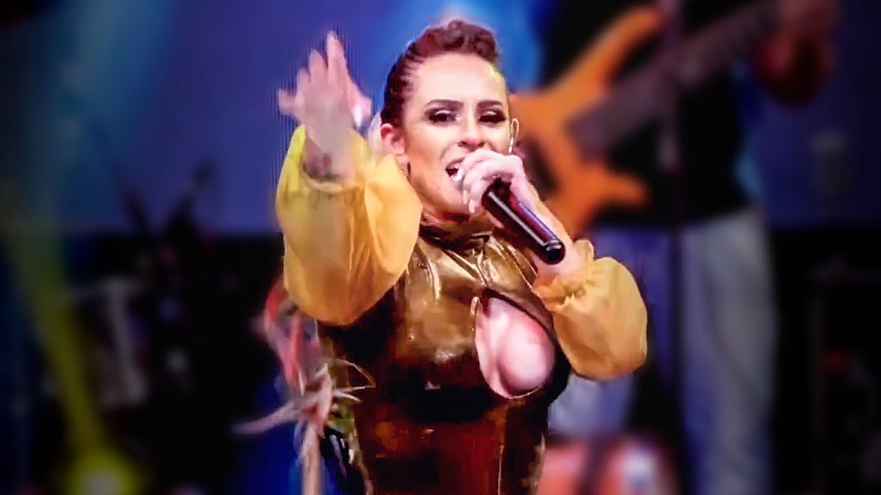 ERIKA SILVA  - GASOLINA