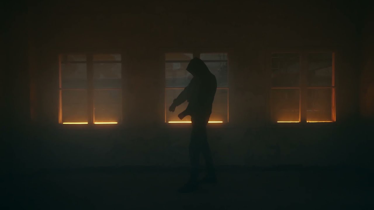 Ezco - Plottwist (prod. by Robin Rozay)