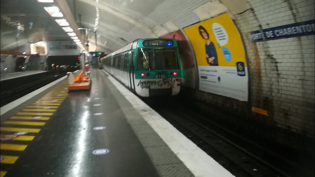 Métro de Paris Ligne 8 à / at Porte de Charenton