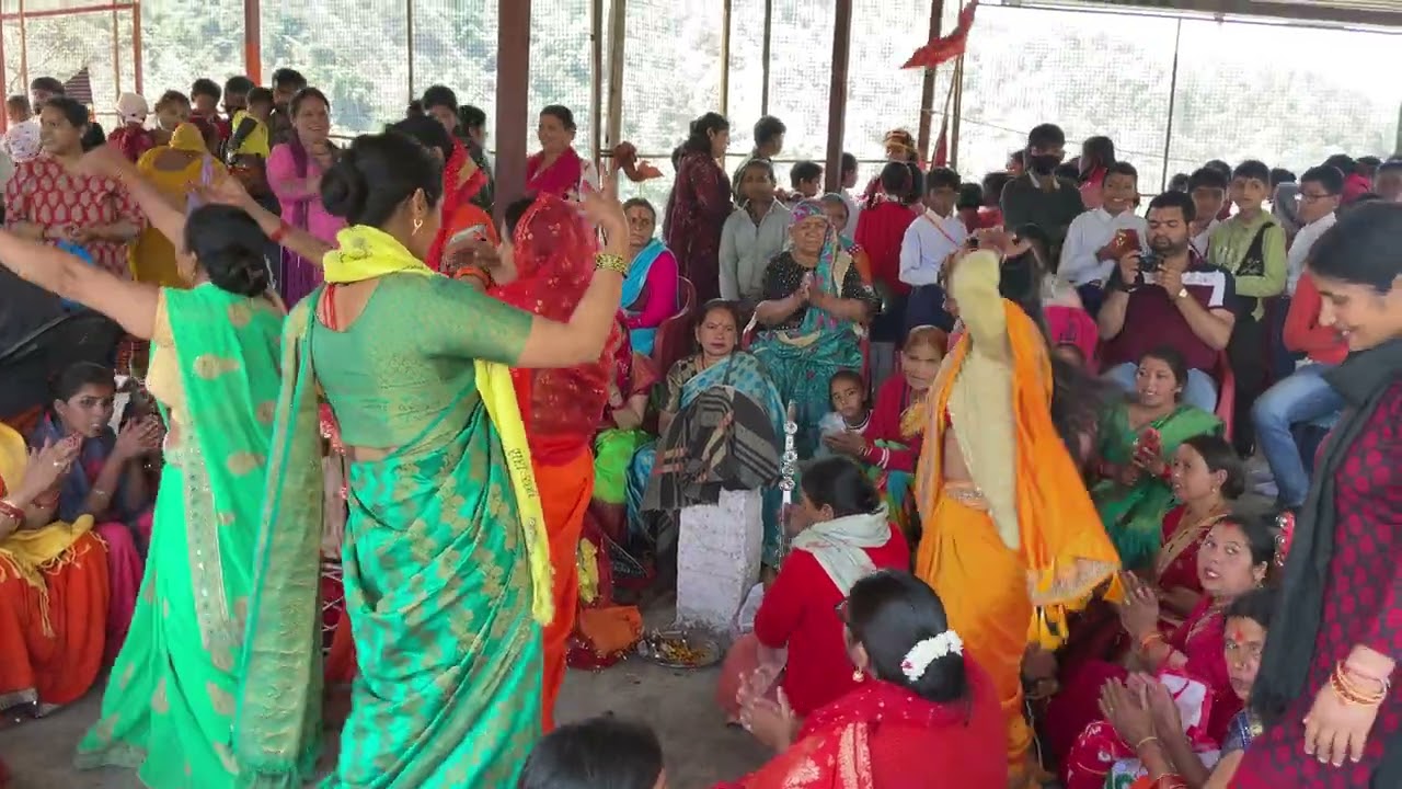 मां विंध्यवासिनी की मंदिर में प्रकट हुए सभी देवी देवता