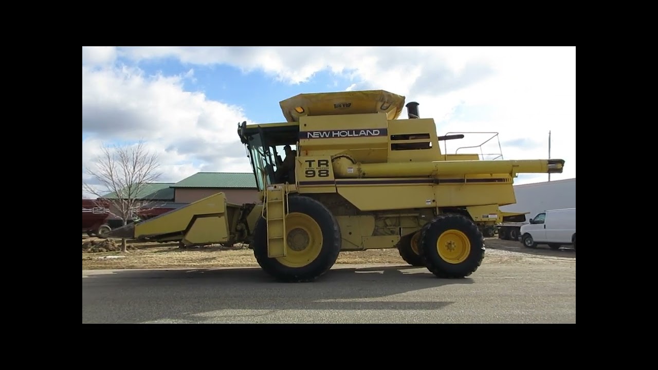 New Holland TR98 Twin Rotor Combine