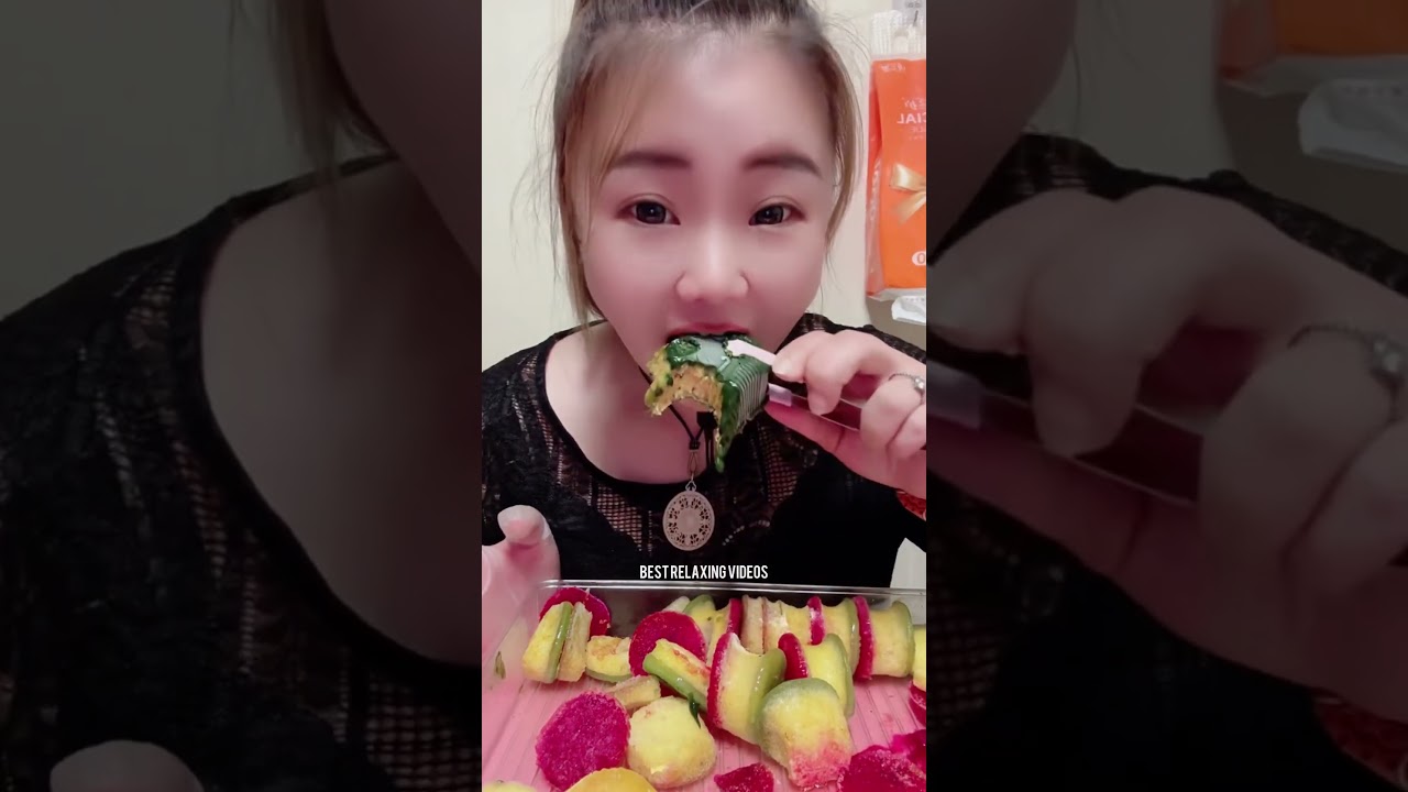 Matcha Powder Eating + Cold Water ASMR