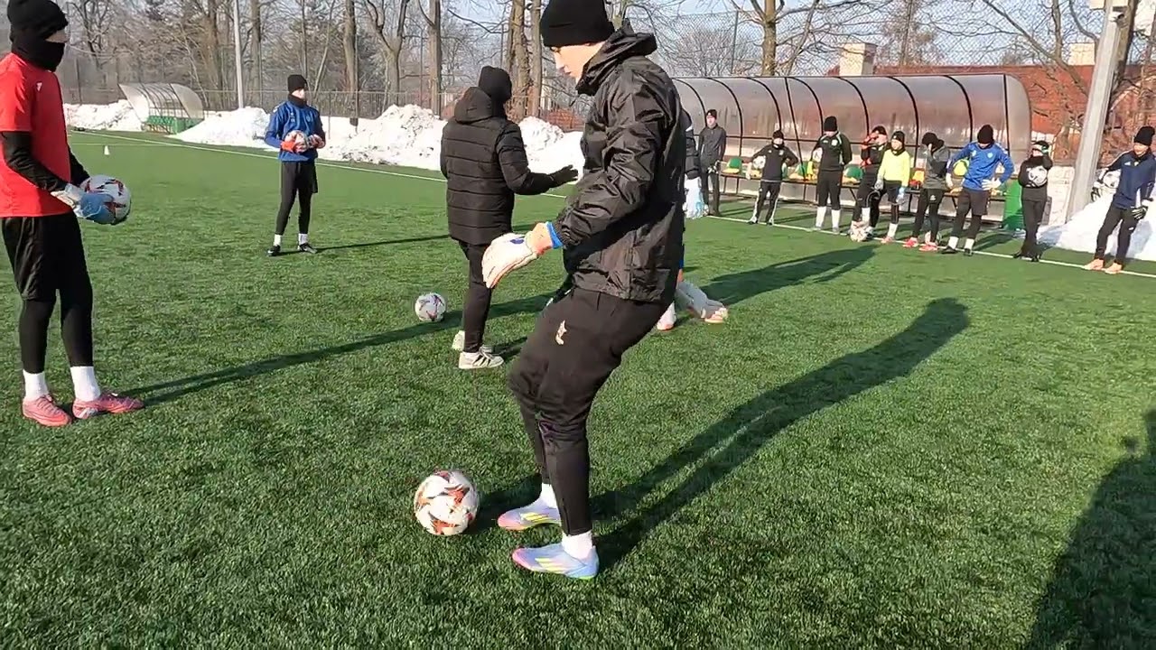 Vlog #obozowy | Poniedziałek | Intermarch&eacute;, Lidl, Biedronka | Zimowy Ob&oacute;z Bramkarski 2026 TopKeepers