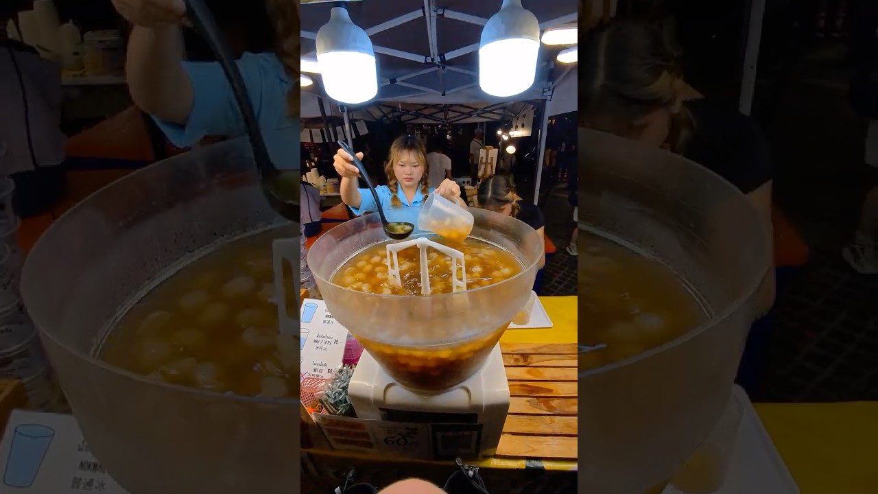 First Time Trying Longan Juice in Thai Night Market! 🇹🇭🧊