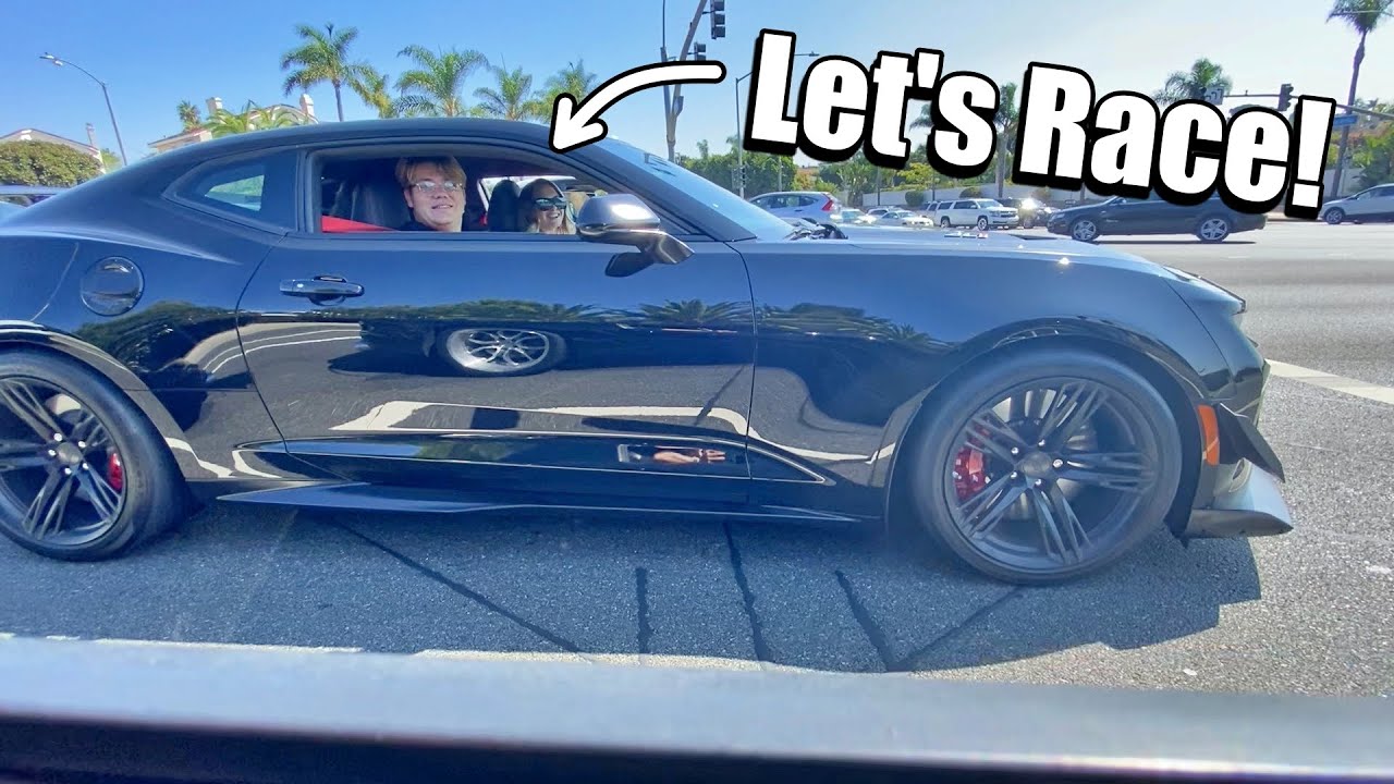 Дерзкая женщина в 1000-сильном Camaro бросает вызов моему 1000-сильному Shelby GT500 Mustang!