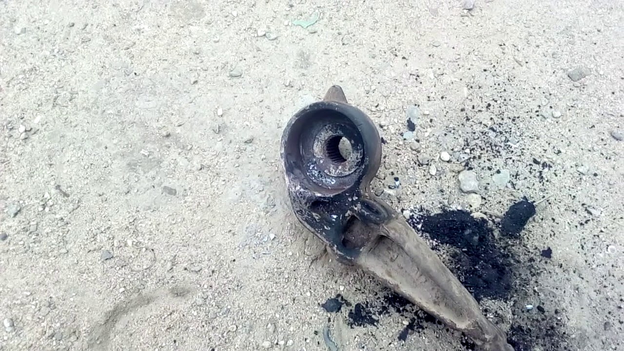 Рено Клио переборка задней балки