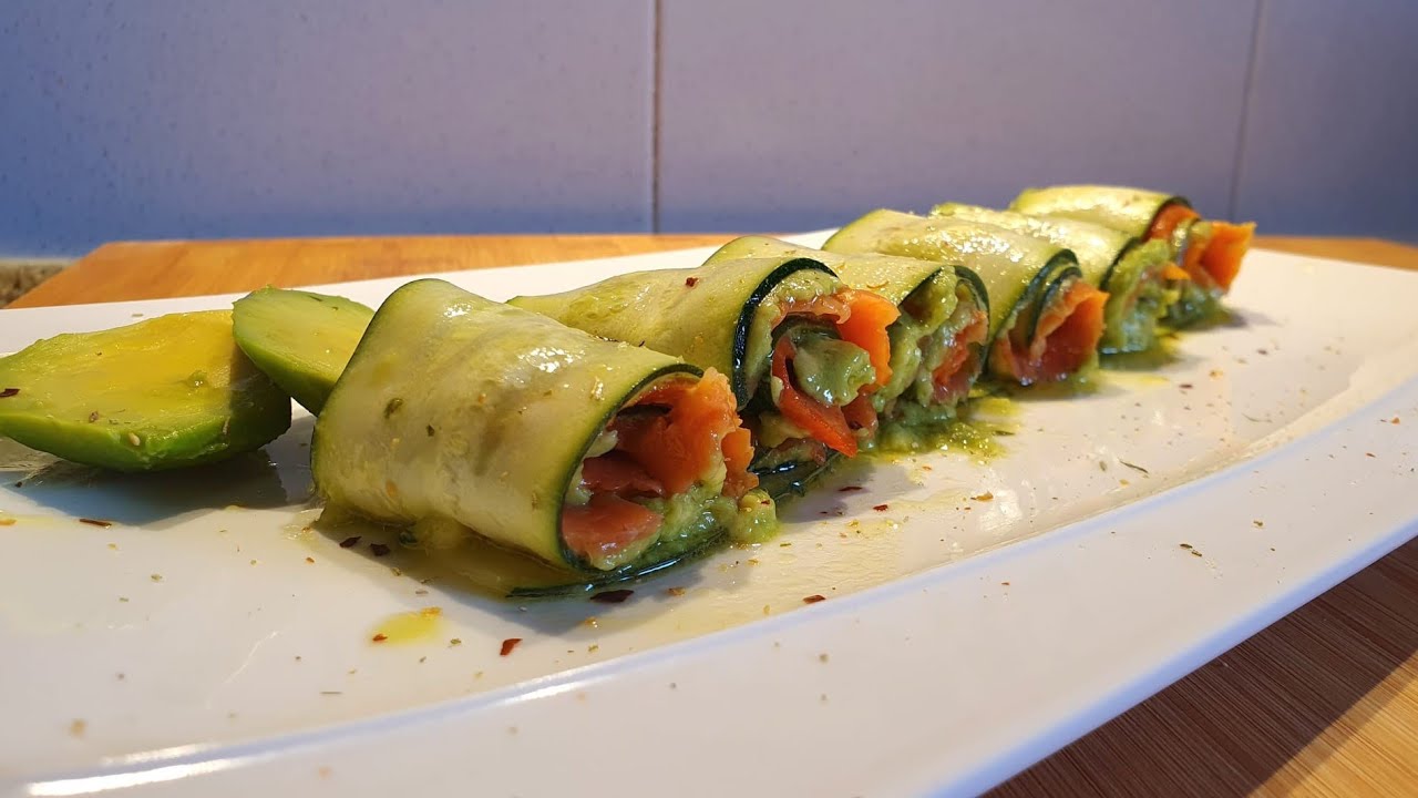 Rollitos de Calabacín Marinado Rellenos de Salmón y Aguacate - ✅ ¡Sushi saludable que te encantará!