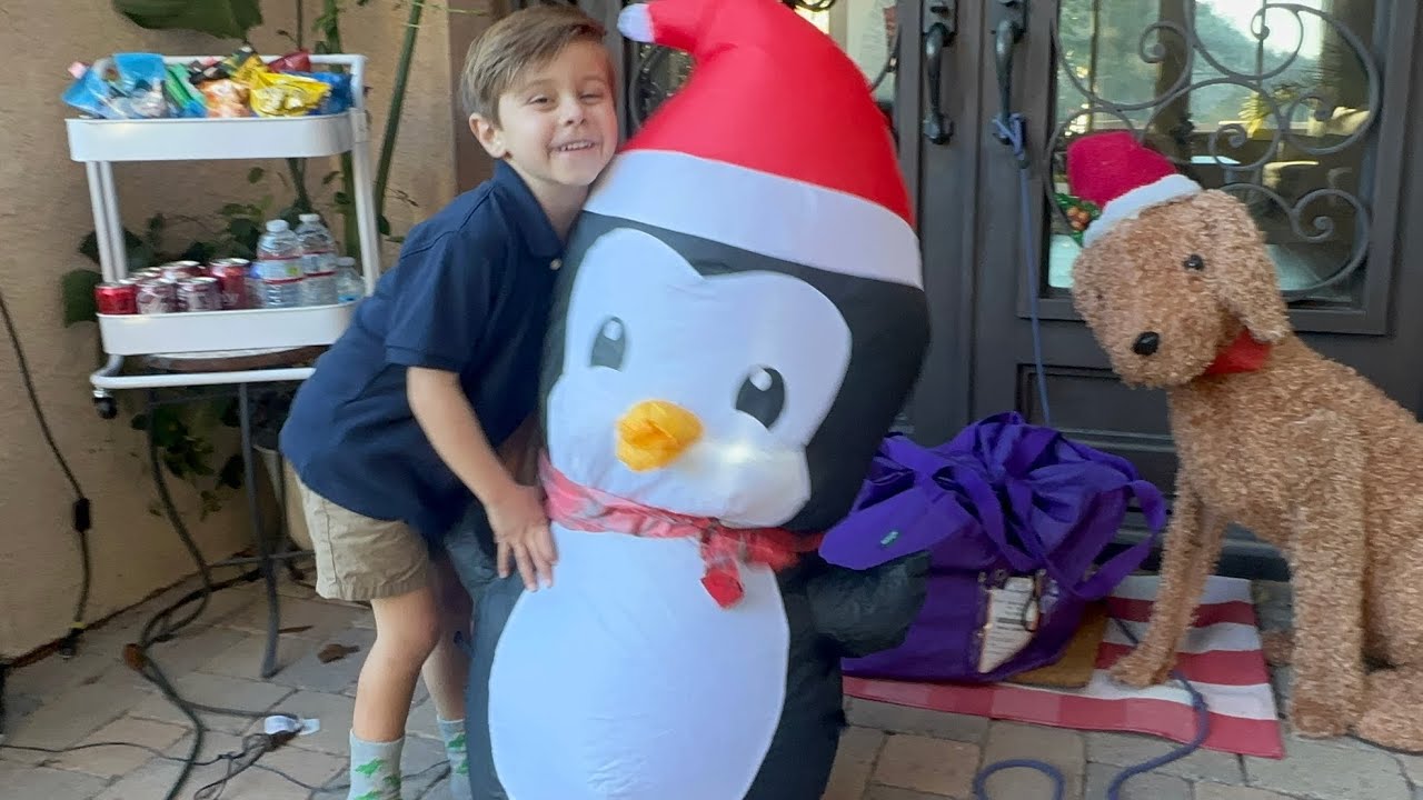 3.5ft Home Accents Penguin Christmas yard inflatable from Home Depot!