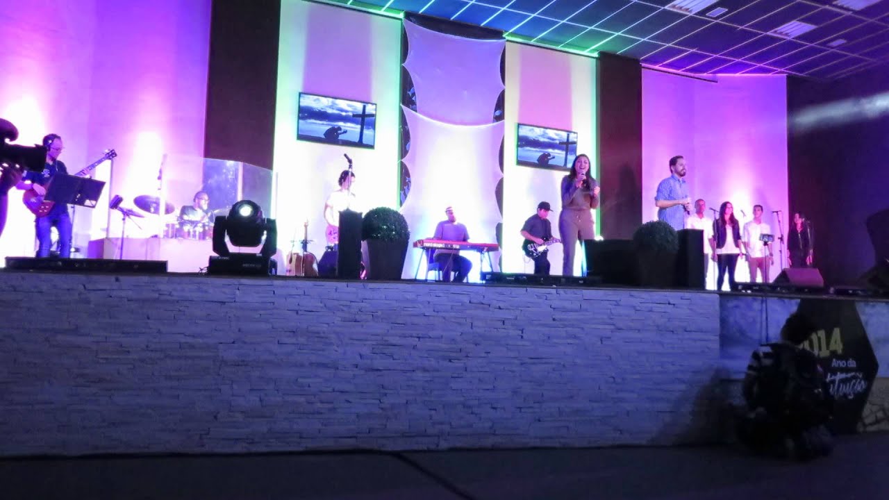 Leonardo Gonçalves & Laura Morena: Ele virá - Duetos 2014