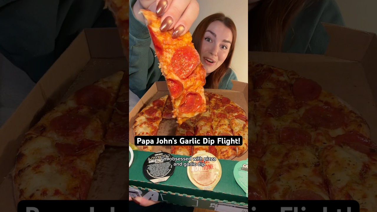 Пробую новый чесночный дип-слоу от Papa John&rsquo;s! #Пицца #Фастфуд #Мукбанг #Еда #Гурман #Шорты