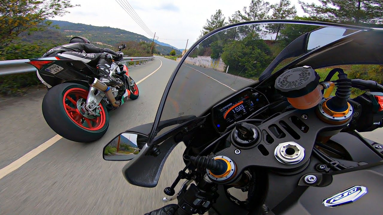 Yamaha R1 M Following Aprilia Rsv4 RF