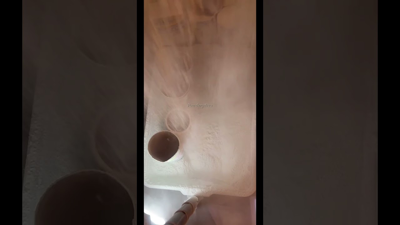 Wet hand, can play. Part two #powderplay #powderasmr #cometplay #powder