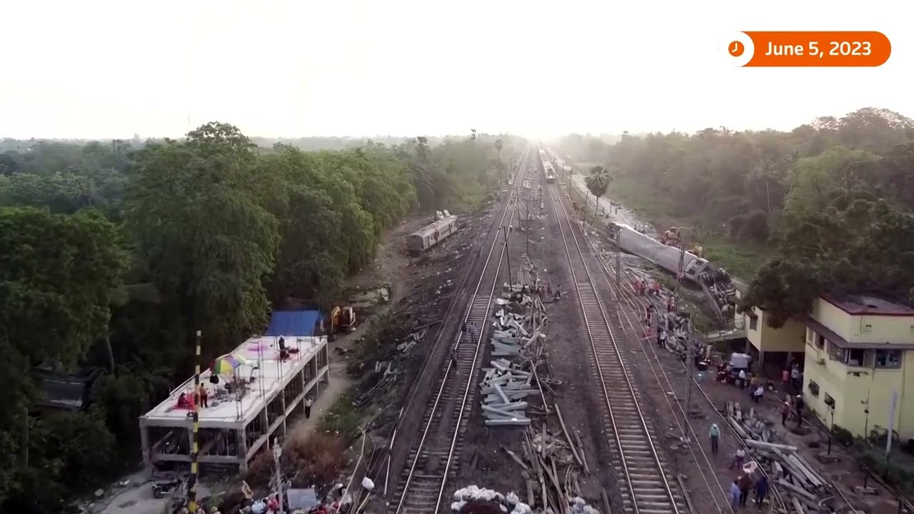 Train services resume in India after fatal crash