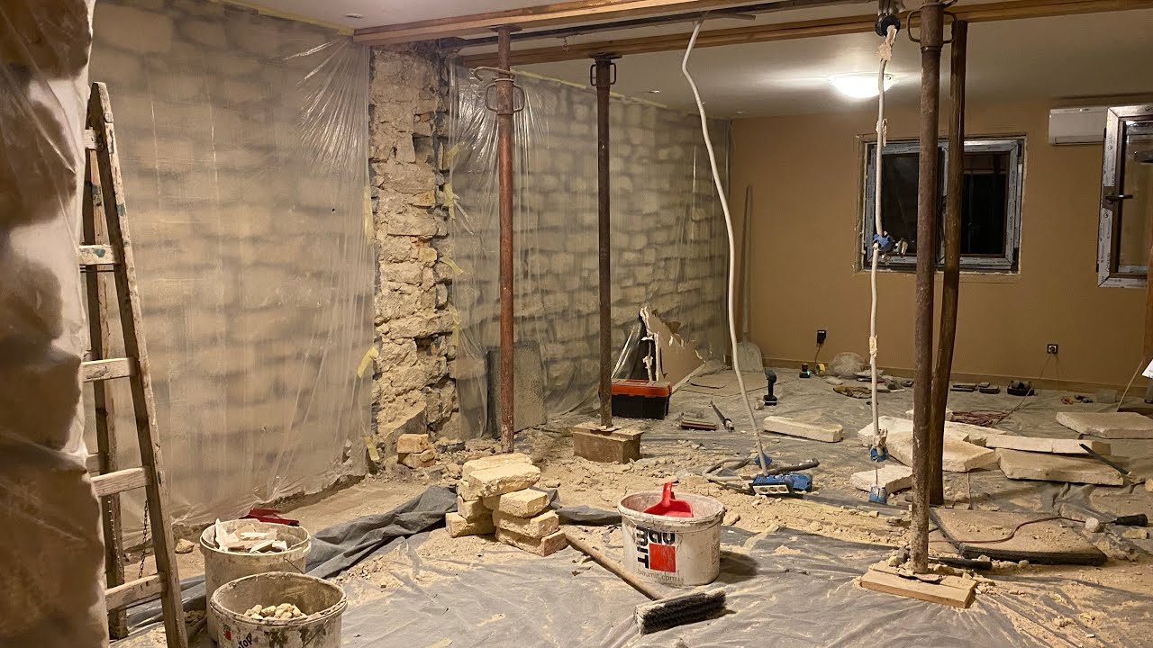 Renovacija stare kamene kuće u Zagrebu -  1. dio: Rušenje starog dimnjaka i zida | Open space 🤠