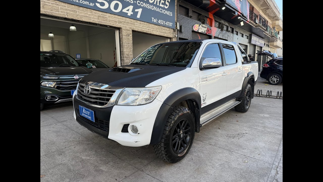 Toyota Hilux Pick-up 3.0 Cd Srv Cuero I 171cv 4x4 A&ntilde;o 2012