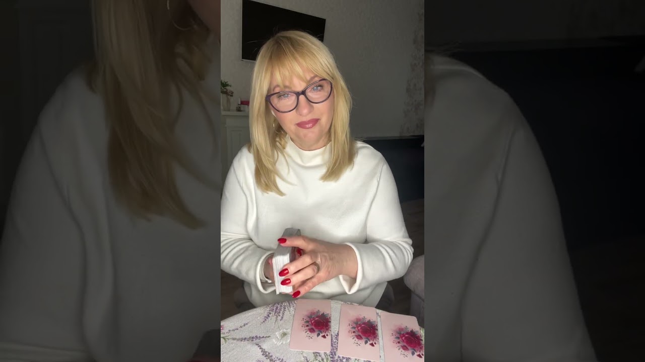 Будет поздравлять ♥️🌹