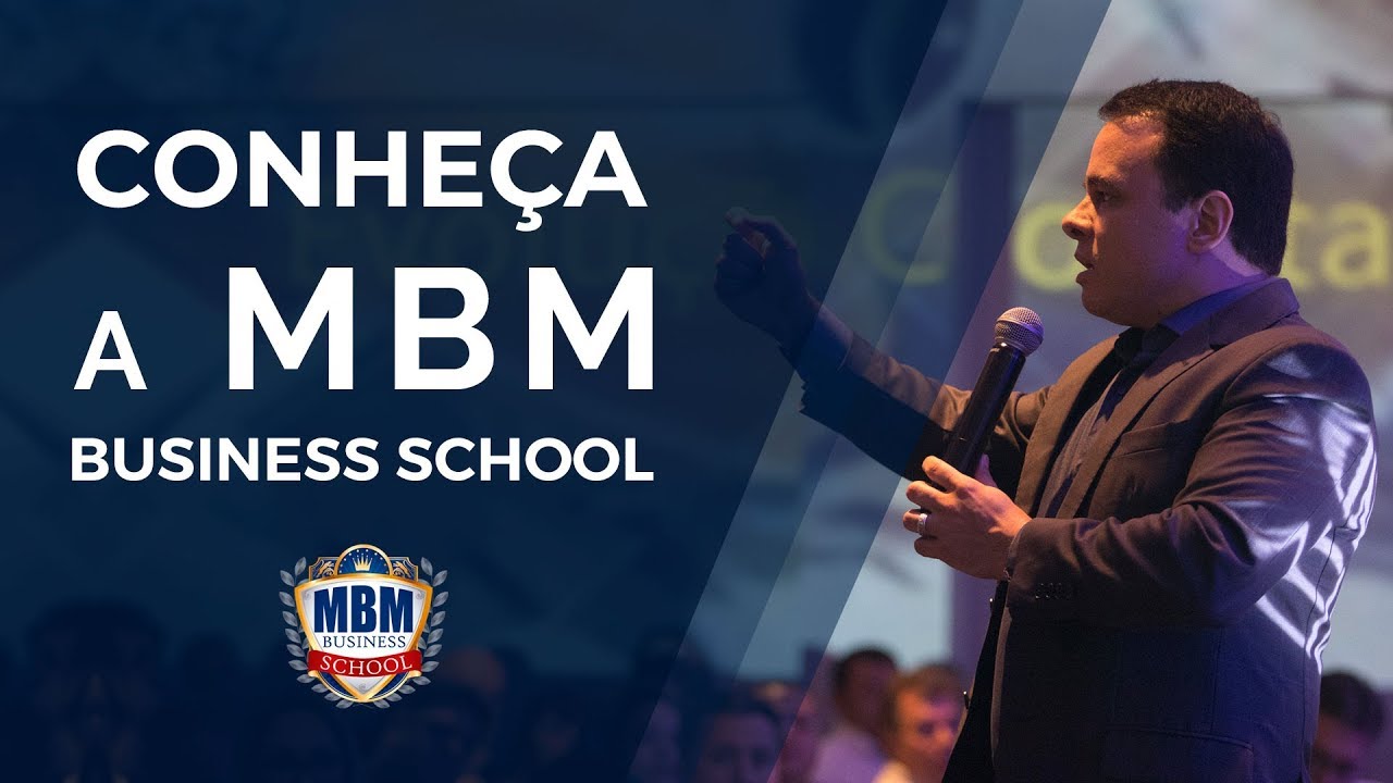 Flavio Garcia apresentando a MBM Business School