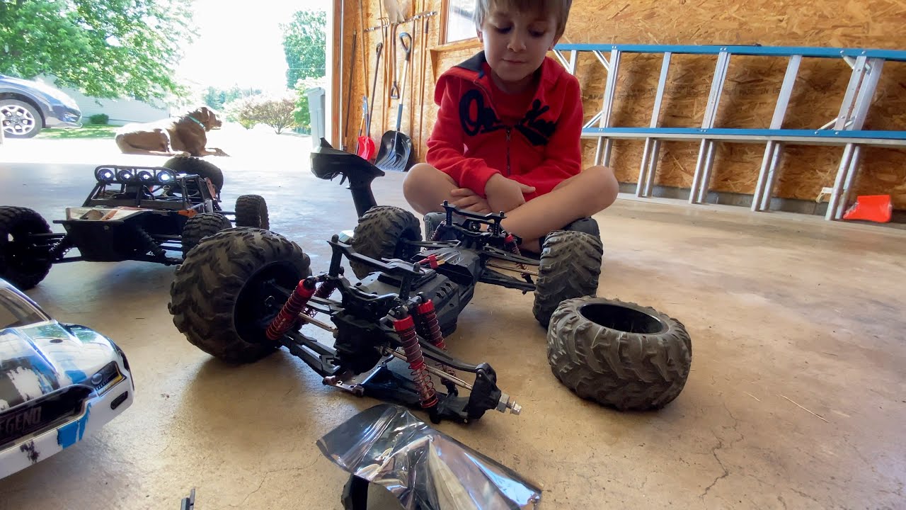Fixing the Differential in my RC Truck | Greg's RC Garage