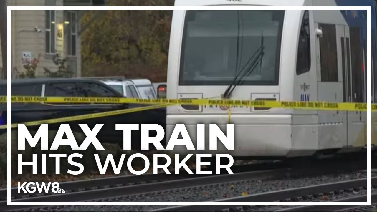 Construction worker hit and killed by MAX train in east Portland