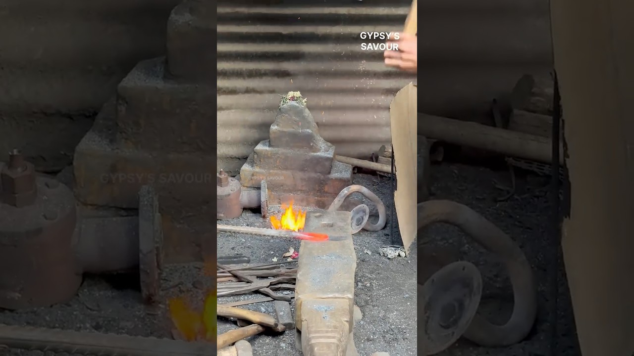 Making Steel Crowbar For Digging Purpose