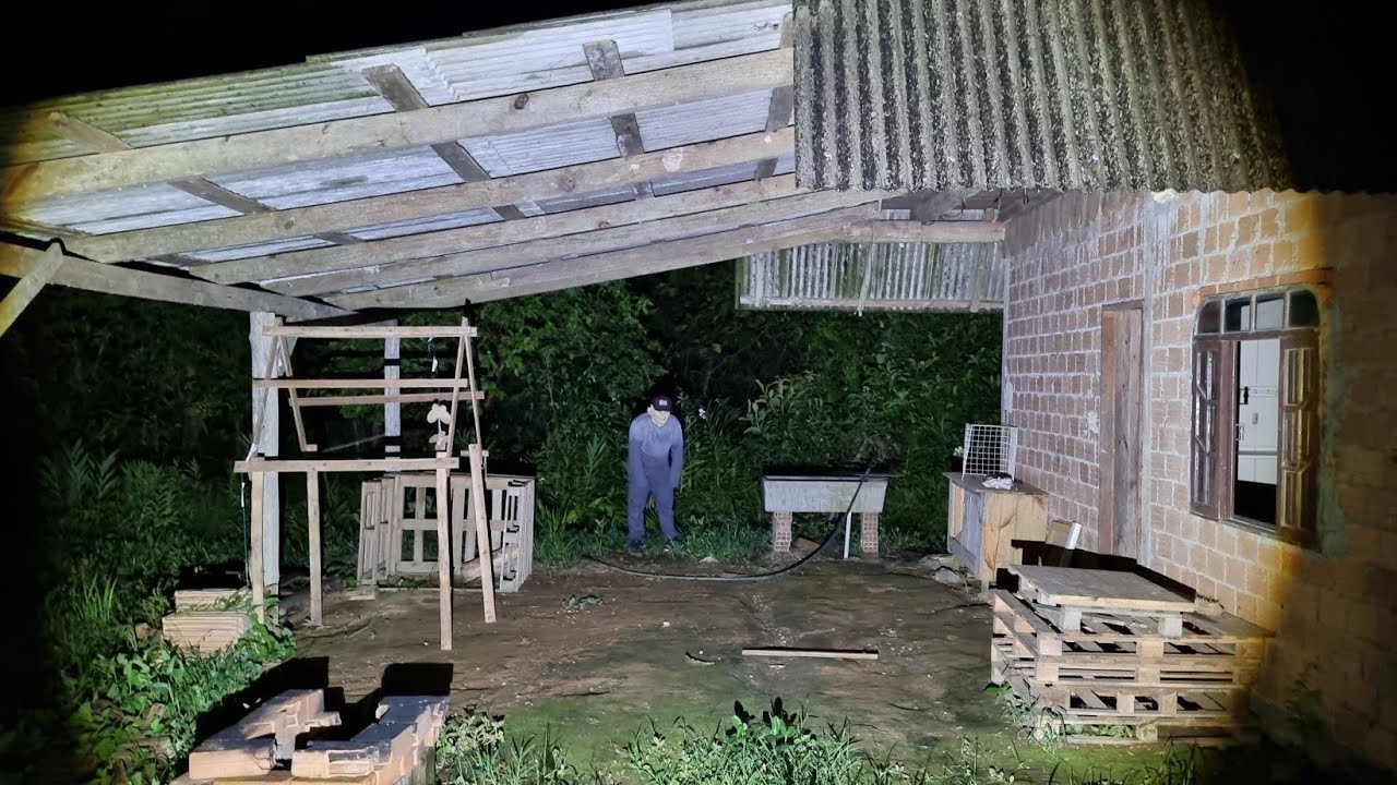 INSTALEI CÂMERAS NO CHALÉ ABANDONADO E GRAVEI COISAS ASSUSTADORAS 