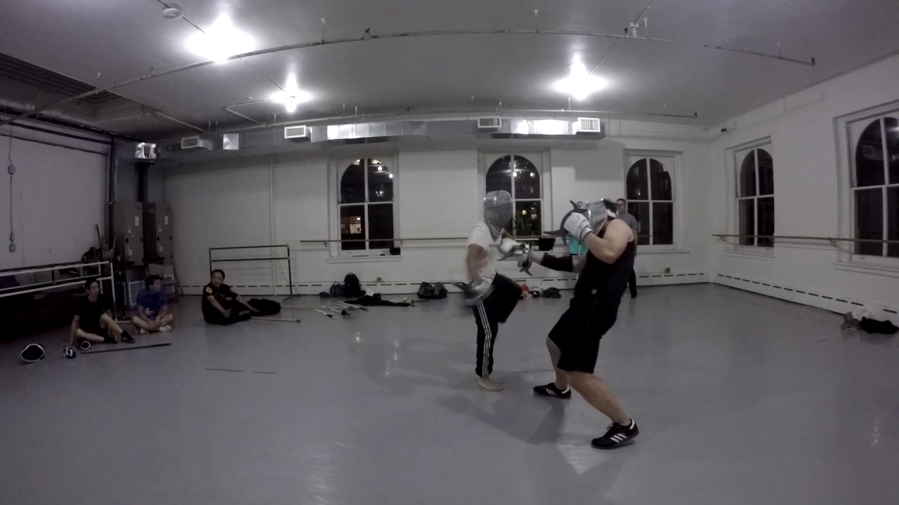 Sparring with 鹿角刀 - Deerhorn Knives
