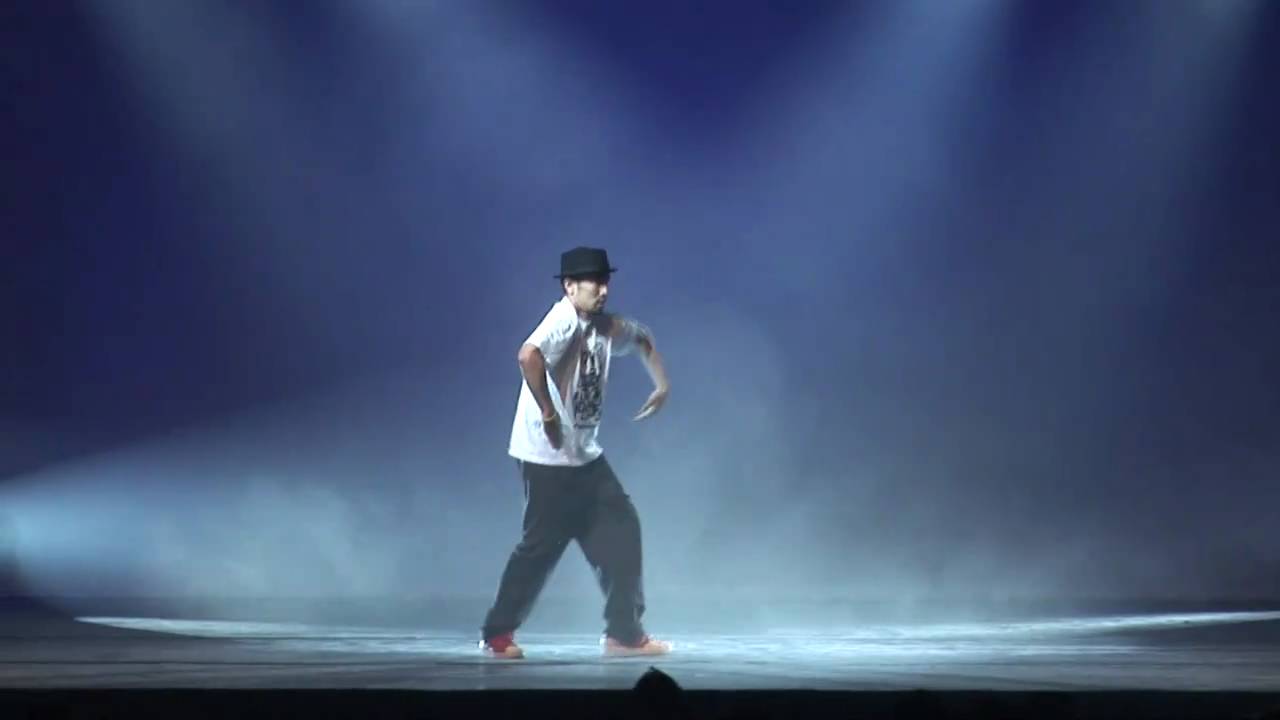 Acky - Popping Solo Performance / URBAN DANCE SHOWCASE