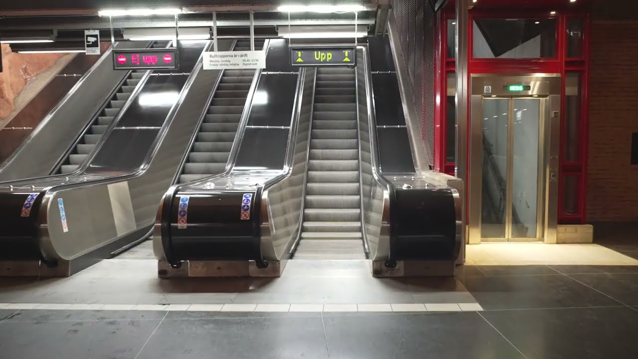 Sweden, Stockholm, Rådhuset Subway Station, 2X escalator