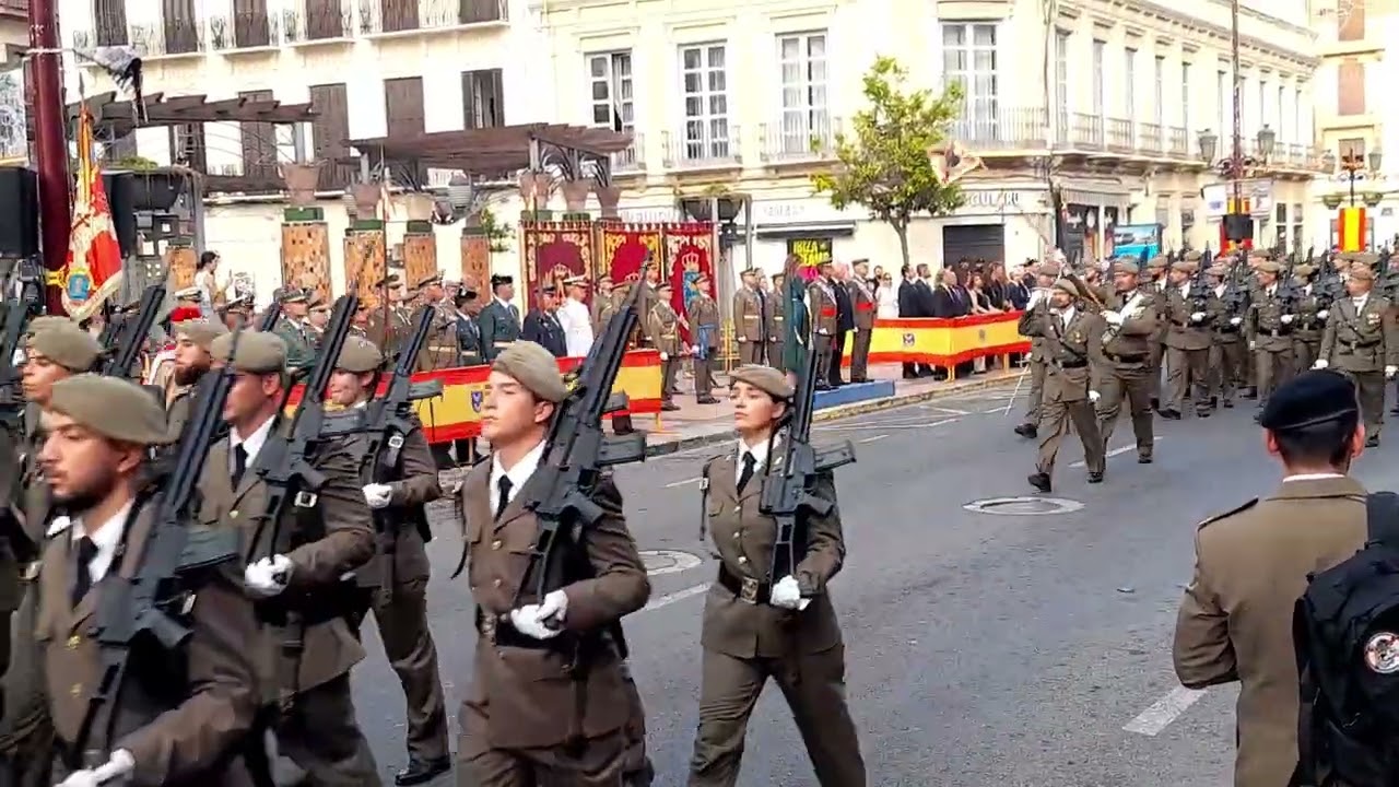 ⚔️​🇪🇸​ Desfile por el Día de las Fuerzas Armadas en Melilla