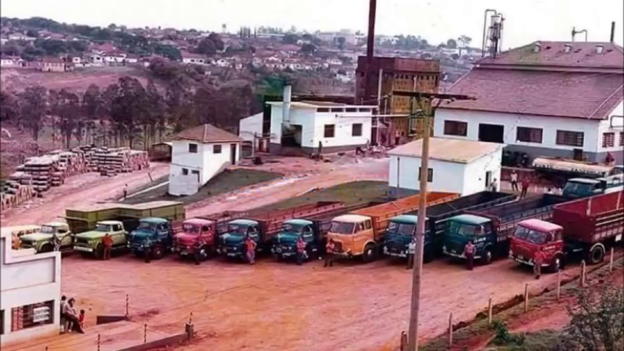 CAMINHÕES DE ANTIGAMENTE