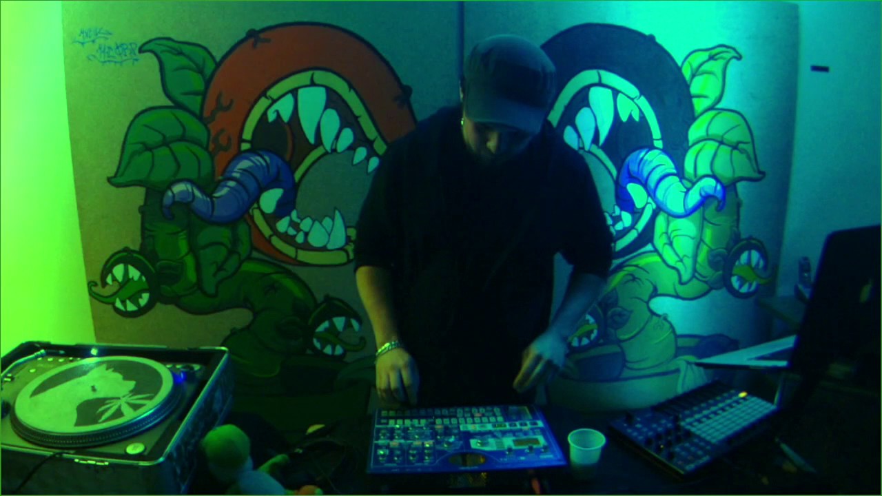 Live Korg Emx Mental Tribe By Alex Akss