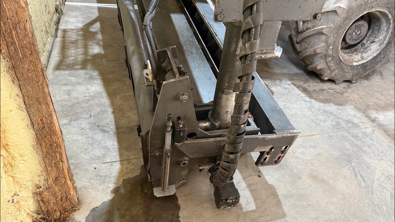 Somero laser screed auger head ease and lower  hydraulic cylinder rebuild part 3 