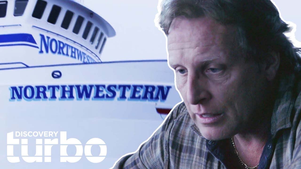Northwestern&rsquo;s Bow CRACKS As 35-Foot Rogue Wave Pummels The Ship  | Deadliest Catch