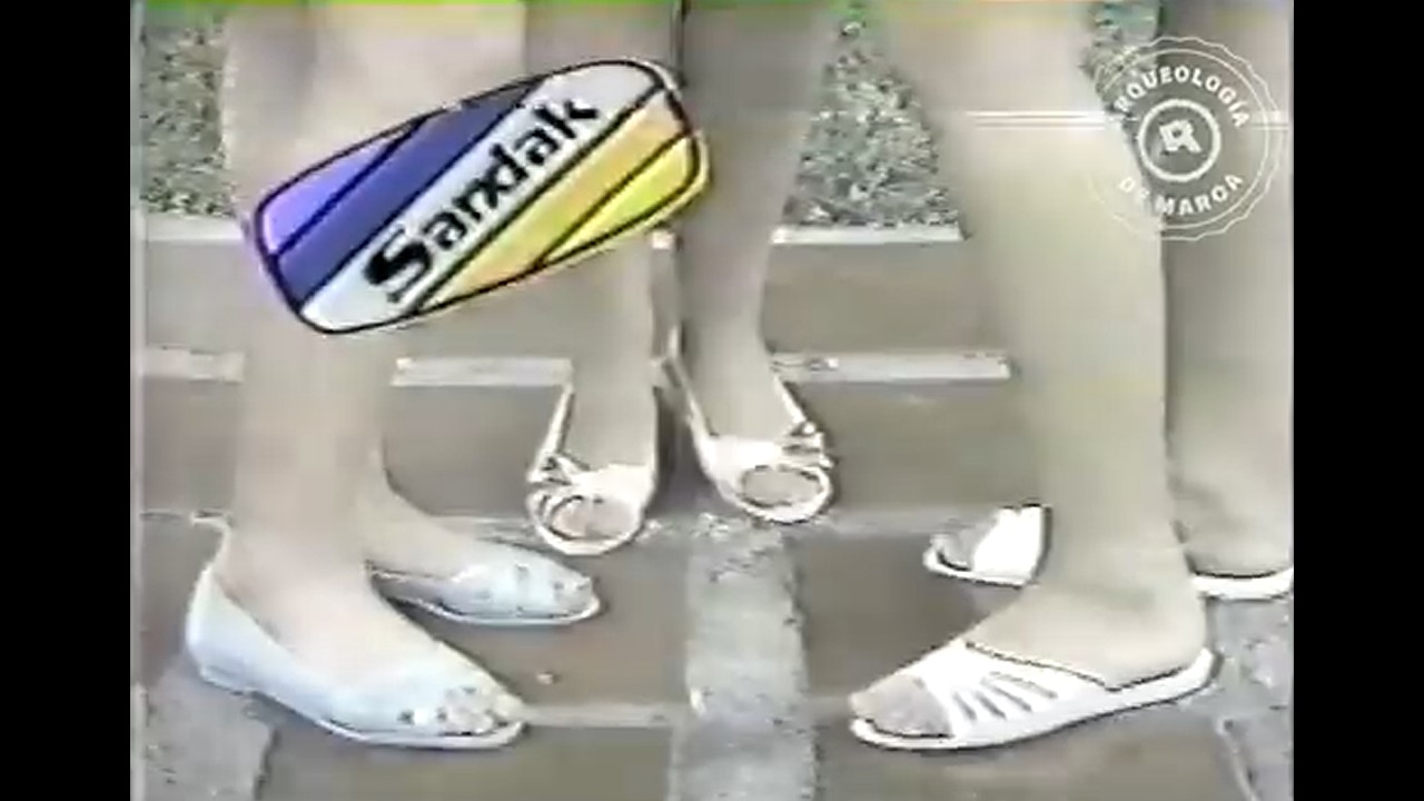 Comercial sandalias Sandak ca 1988