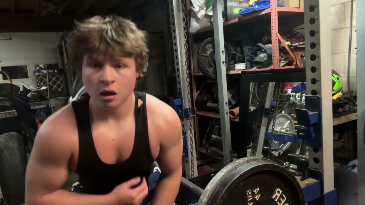 14 year old bench presses 225 for 9 reps (failed on 10)