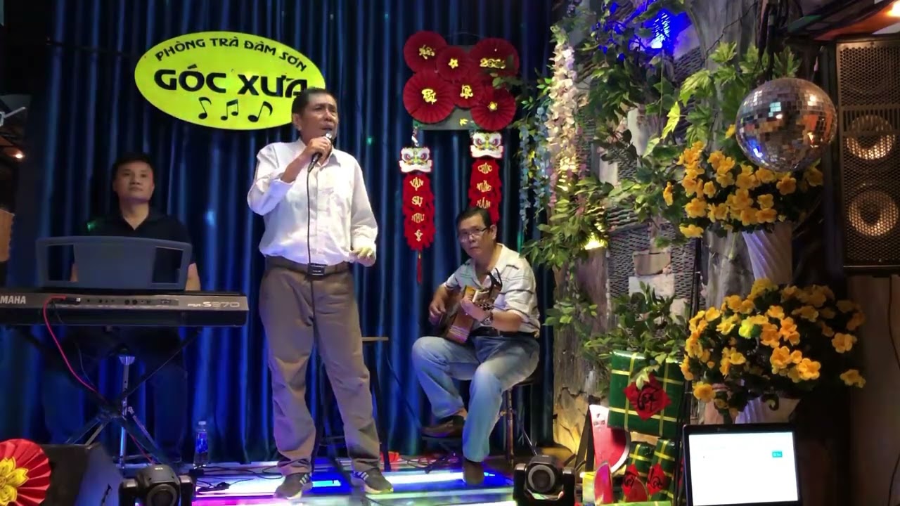 Ca khúc.Cứ ngờ tình phôi phai.Tg.Cao nhật Minh.do(Trung Hồ)thực hiện tại phòng trà Góc xưa QN BĐ 