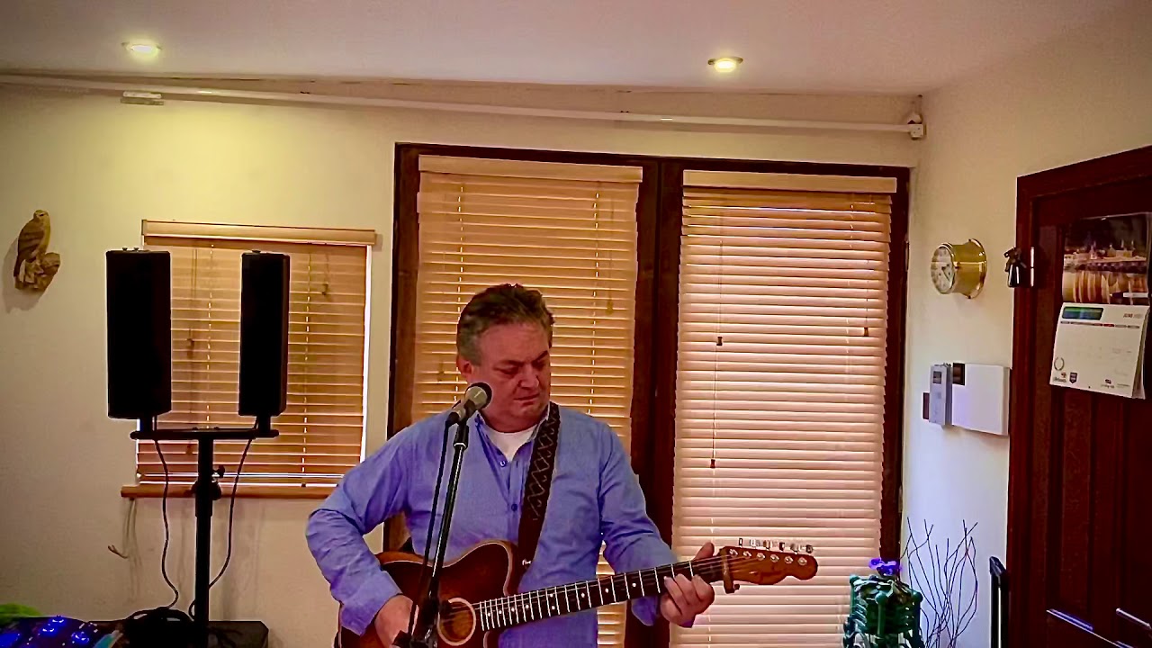 THE CHAIN FLEETWOOD MAC fender acoustasonic