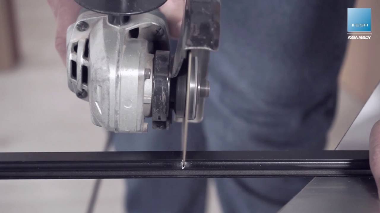 Three locking point QUICK panic exit device installation – TESA ASSA ABLOY