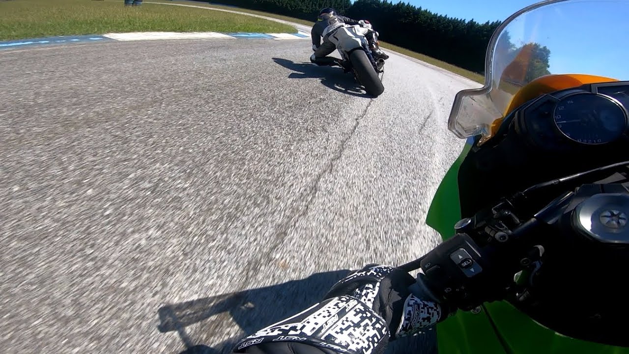 Onboard kawasaki zx6r circuit vasco sameiro 
