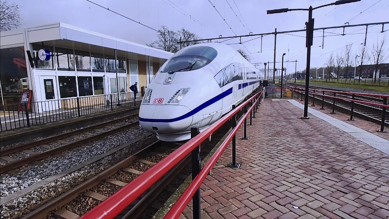 Rare: 'I Europa' ICE 3M passes Zevenaar on the way to Amsterdam (Baureihe 406) - Passage -