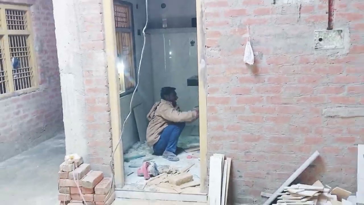 Mera new ghar ban raha hai or ham khud hi pending ka kaam kar rahe h....#myvideo #fistvlogs #support