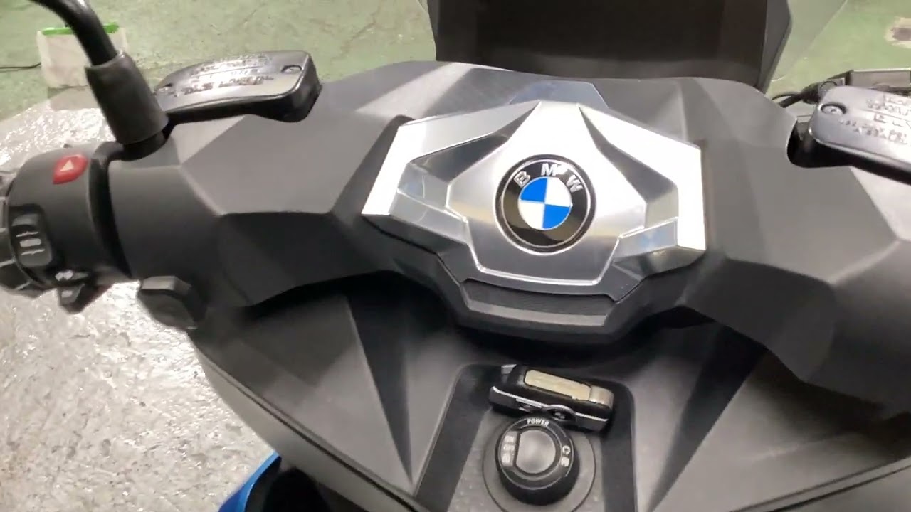 C400X　BMWらしいデザインが魅力的！街乗りからツーリングまでスマートな走りを楽しめます♪【エンジン始動動画】