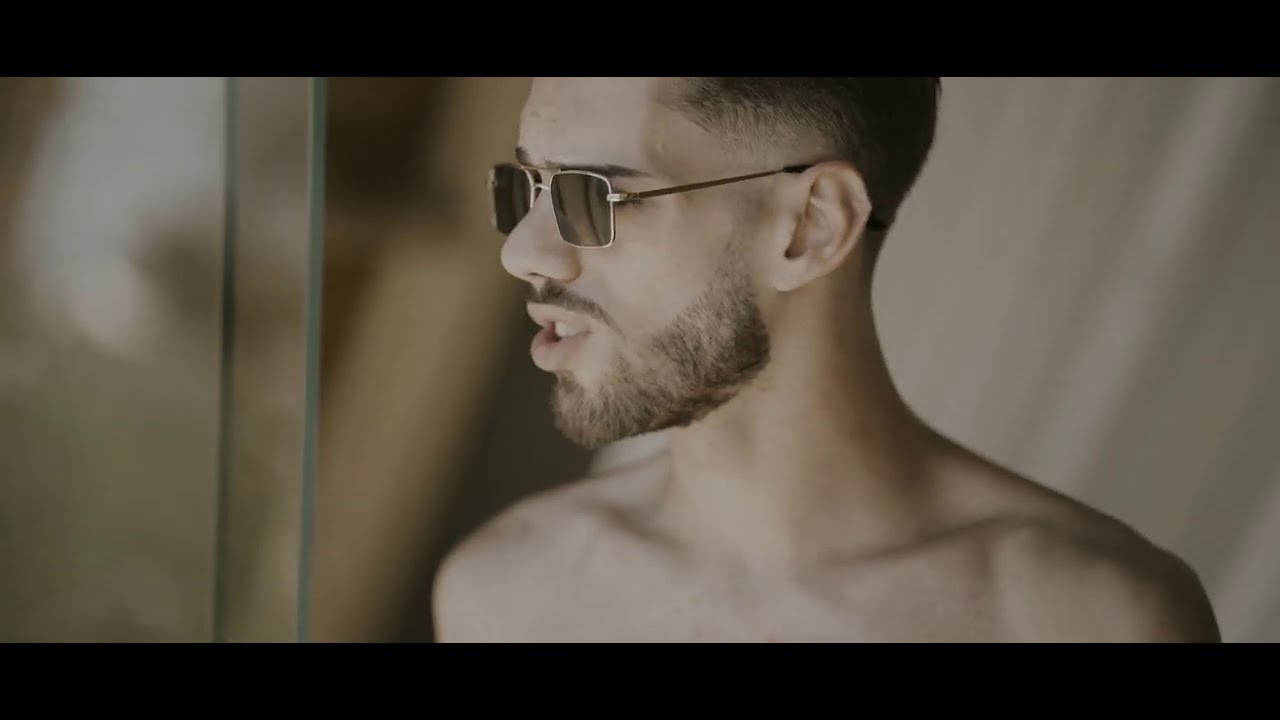 FRANCESCO LANGELLA - Si m'accarizze tu - (S.Viola-F.D'Alessio) video ufficiale