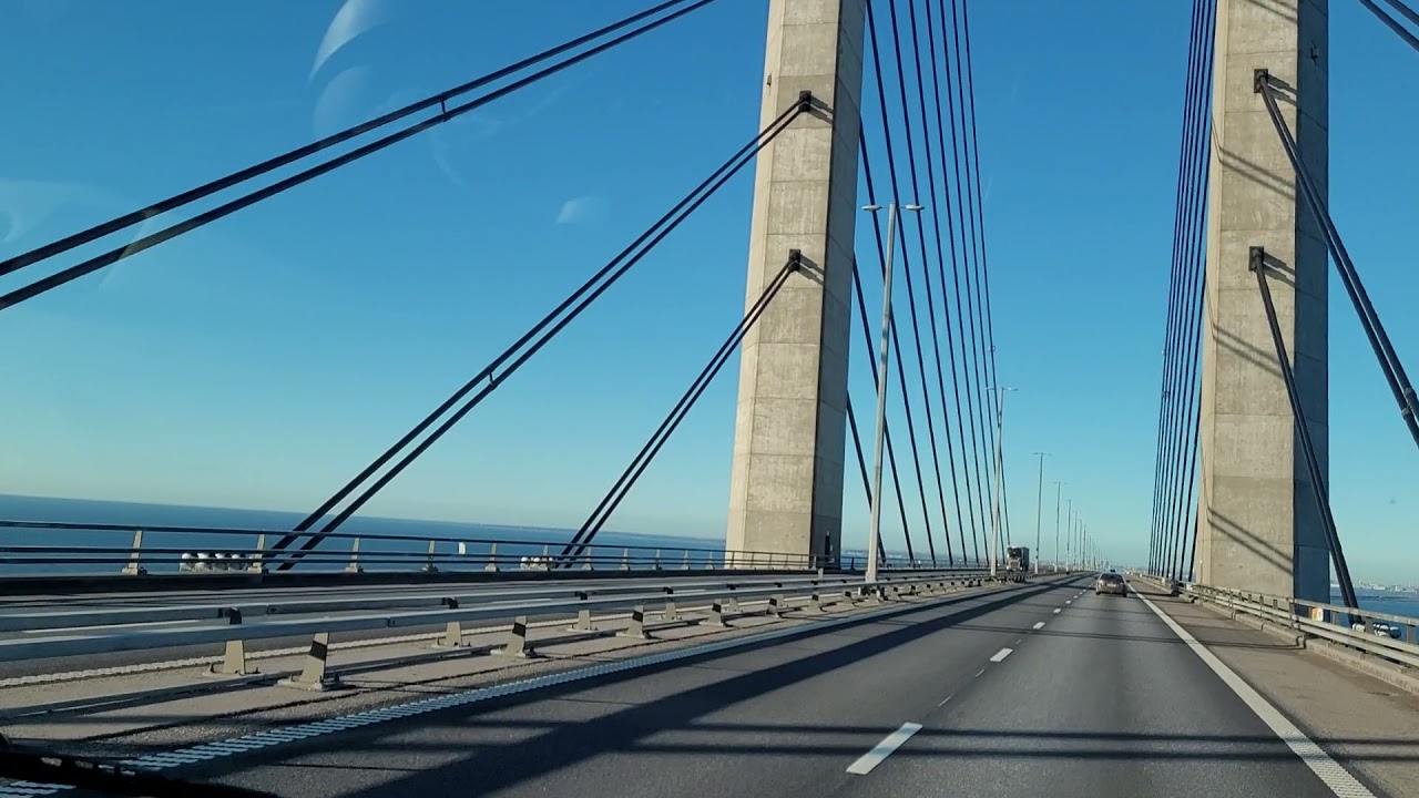 Passage du plus grand pont d'Europe entre la Suède 🇸🇪 et le Danemark 🇩🇰